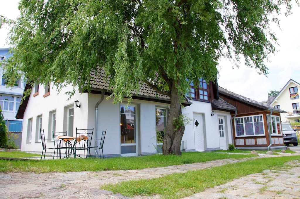 Haus Friedrich-Goehren Apartment Luaran gambar